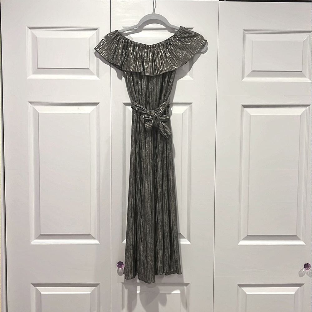 Gold and Black jumpsuit for a dressy party